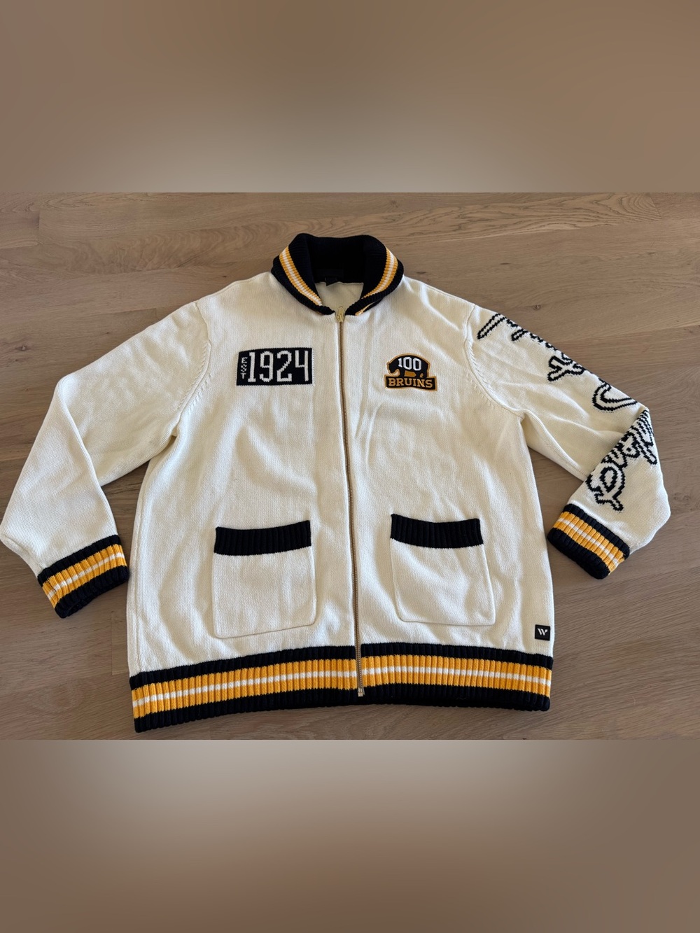 The Wild Collective cream Boston Bruins jacquard full-zip sweater size large